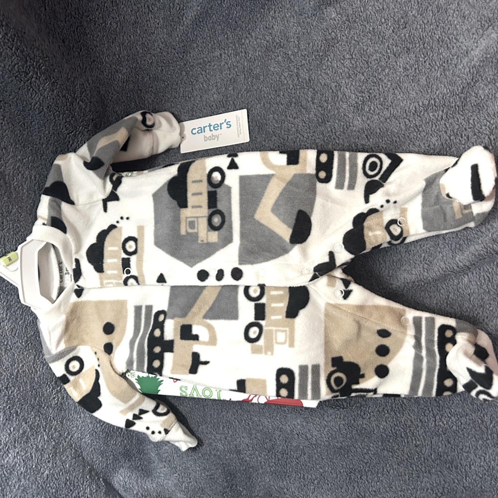 Fleece Footies Carters Size 3m 
Snaps feet in